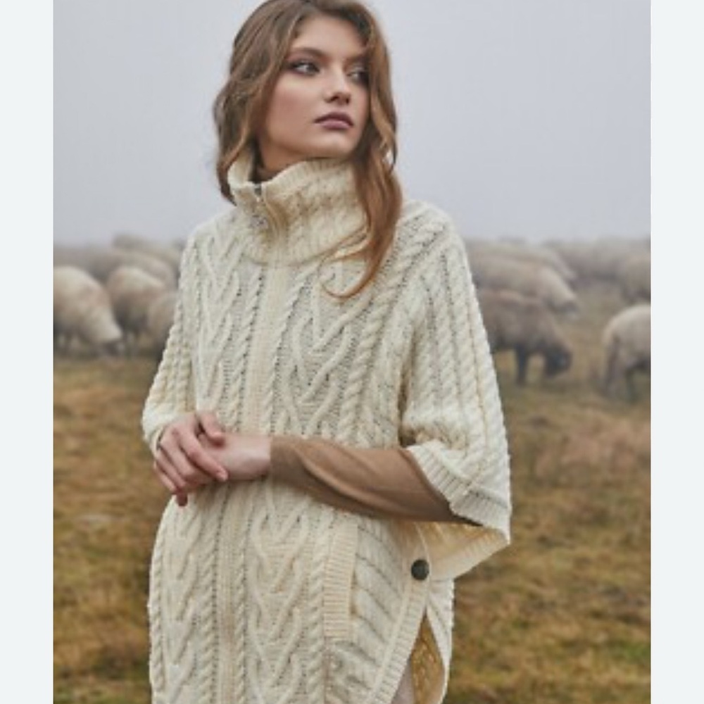 ARAN Irish Cardigan Women's 100% Merino Wool Aran Zipper Poncho Front Pockets - Picture 7 of 8